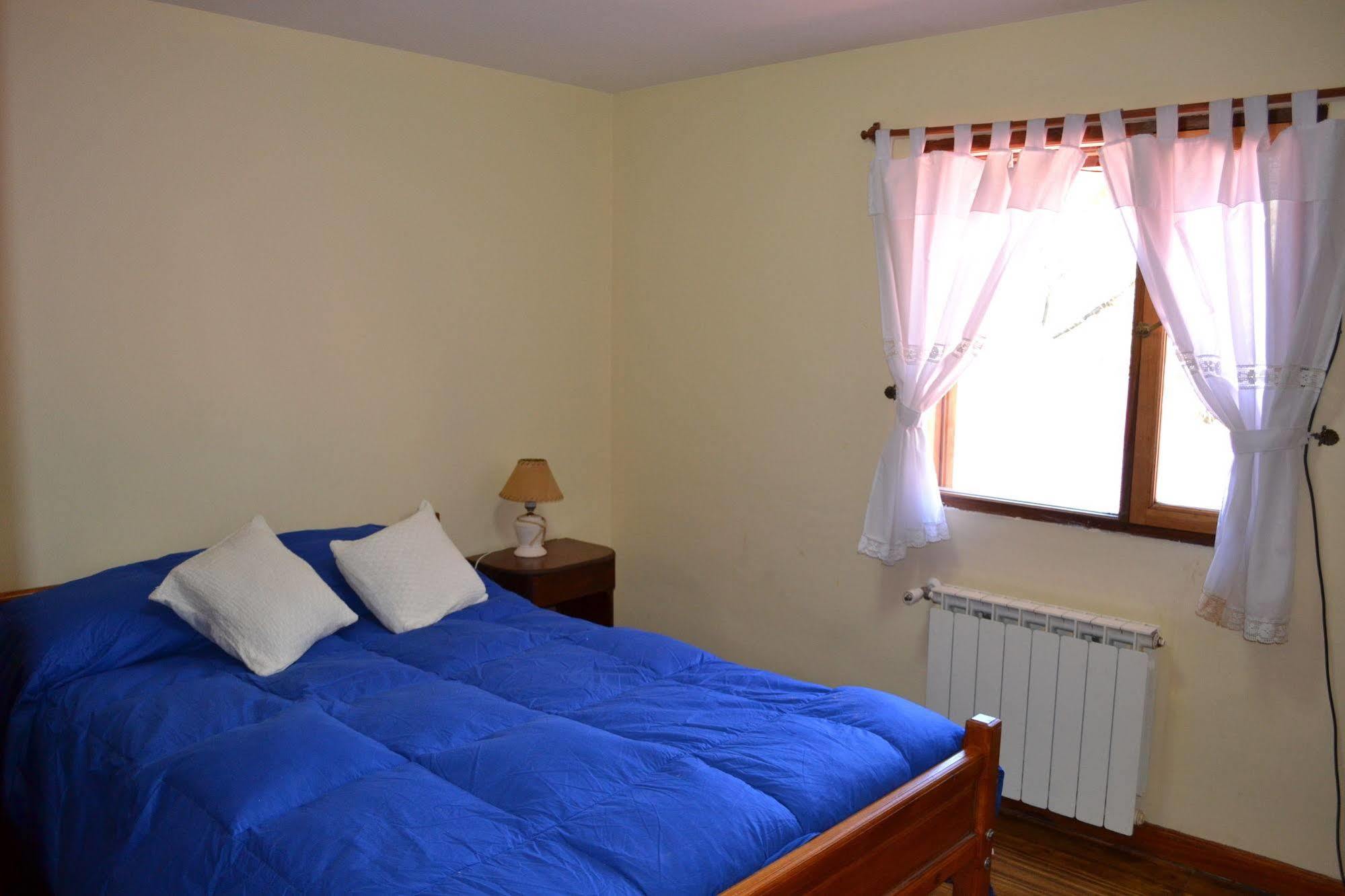 Camping Y Hostal El Ovejero El Calafate Bagian luar foto