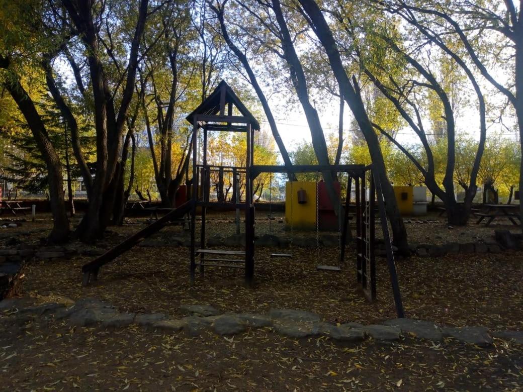 Camping Y Hostal El Ovejero El Calafate Bagian luar foto