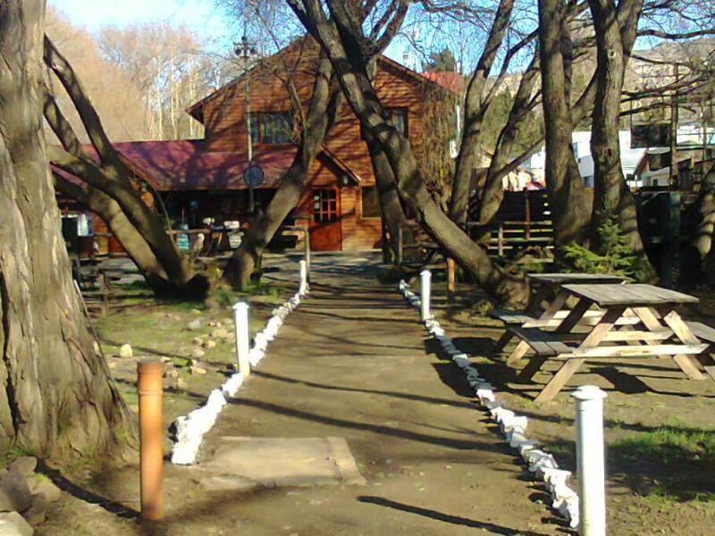 Camping Y Hostal El Ovejero El Calafate Bagian luar foto